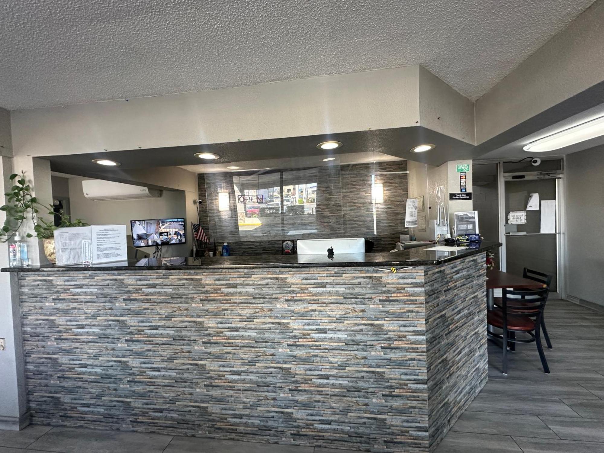Executive Inn Locust Grove By Capital O Extérieur photo